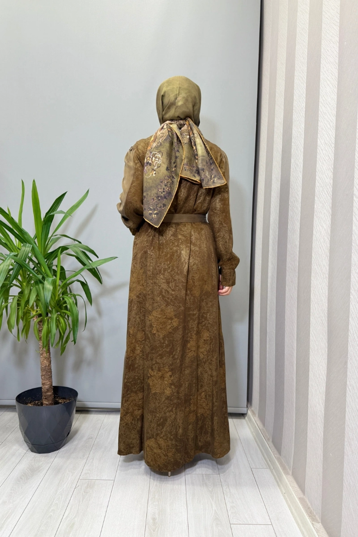 Misswhence Arkası Desenli Cupra İpek Elbise Yeşil 38827