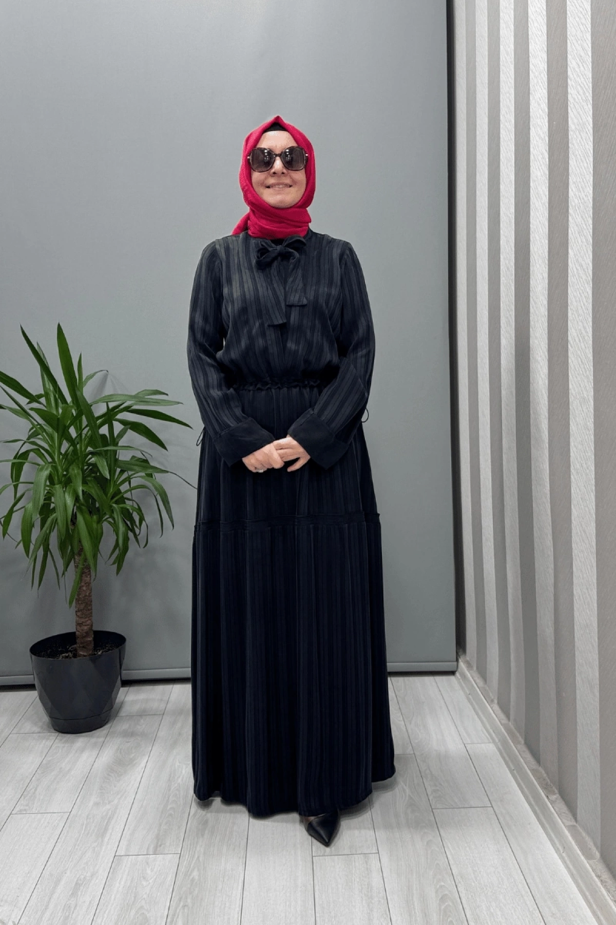 Misswhence Belden Büzgülü Çizgili Cupra İpek Elbise Siyah 37810