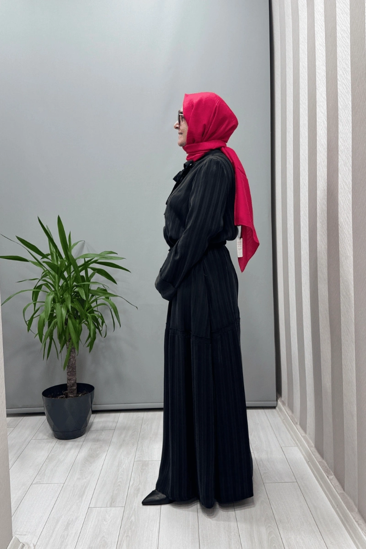Misswhence Belden Büzgülü Çizgili Cupra İpek Elbise Siyah 37810