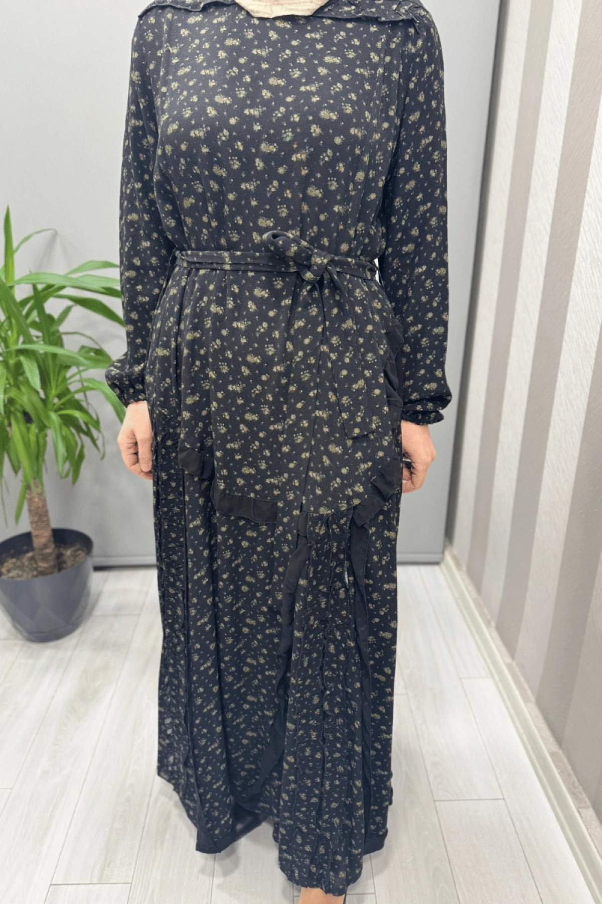Misswhence Çiçek Desenli Viscon Elbise Siyah 37813