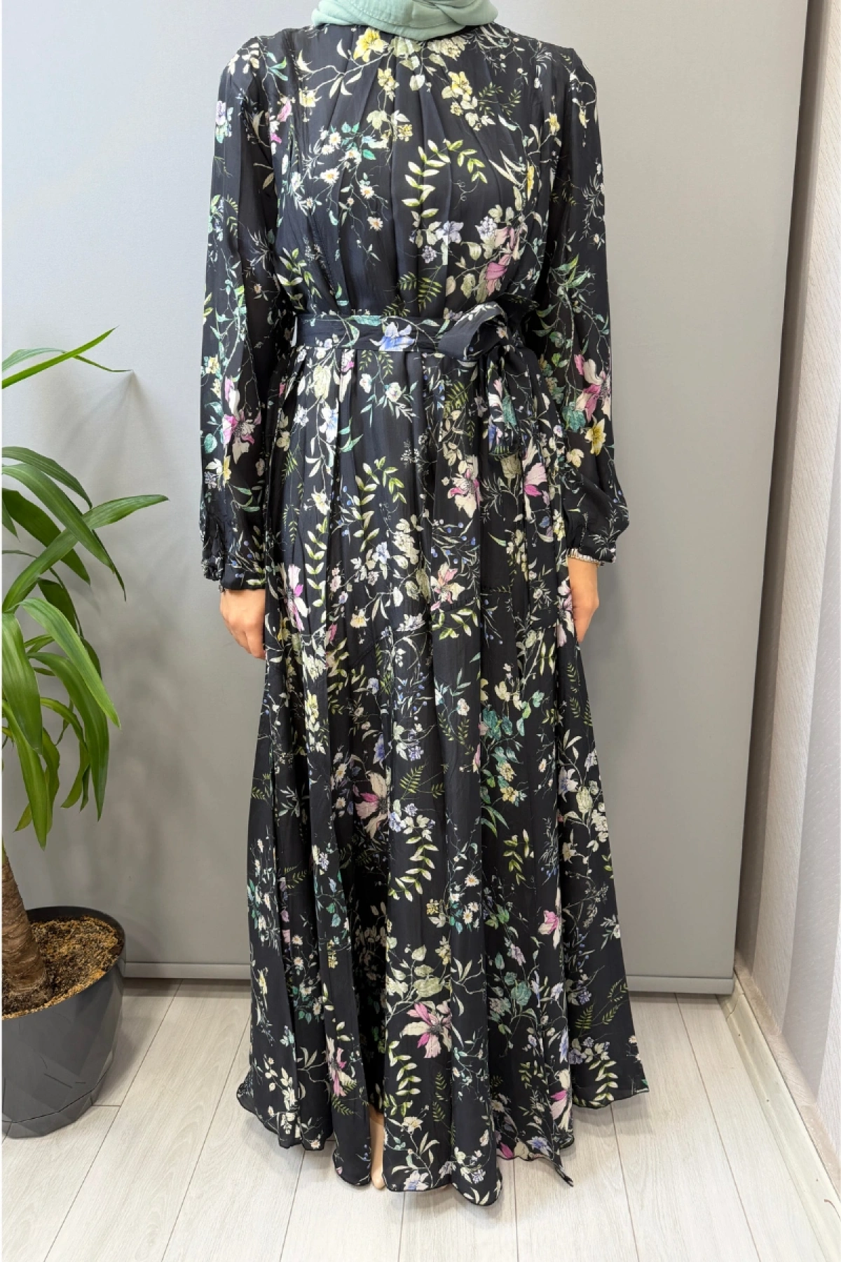 Misswhence Çiçek Desenli Viskon Elbise Siyah 39844