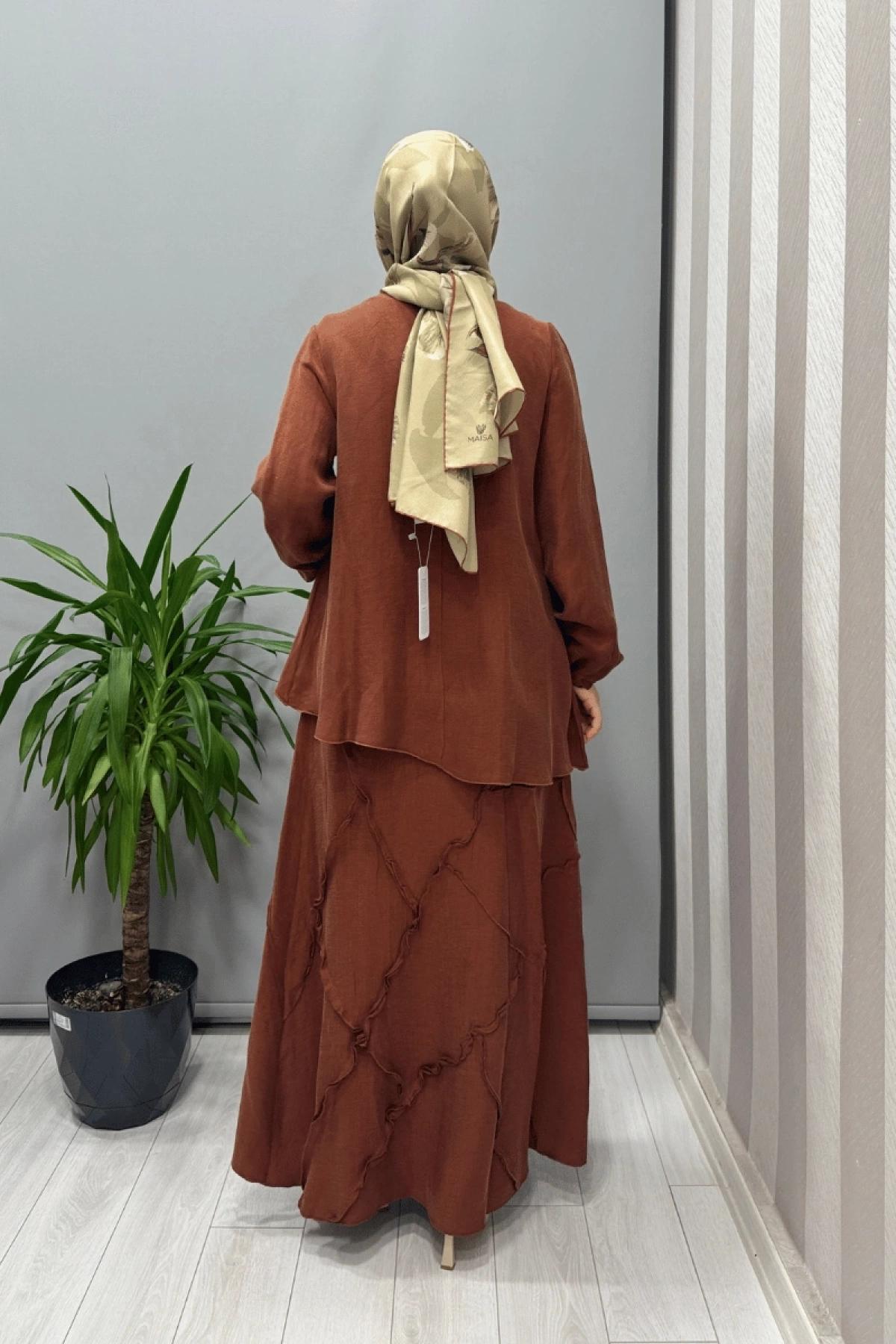 Misswhence طقم العمل اليدوي بلون البرتقالي 37305