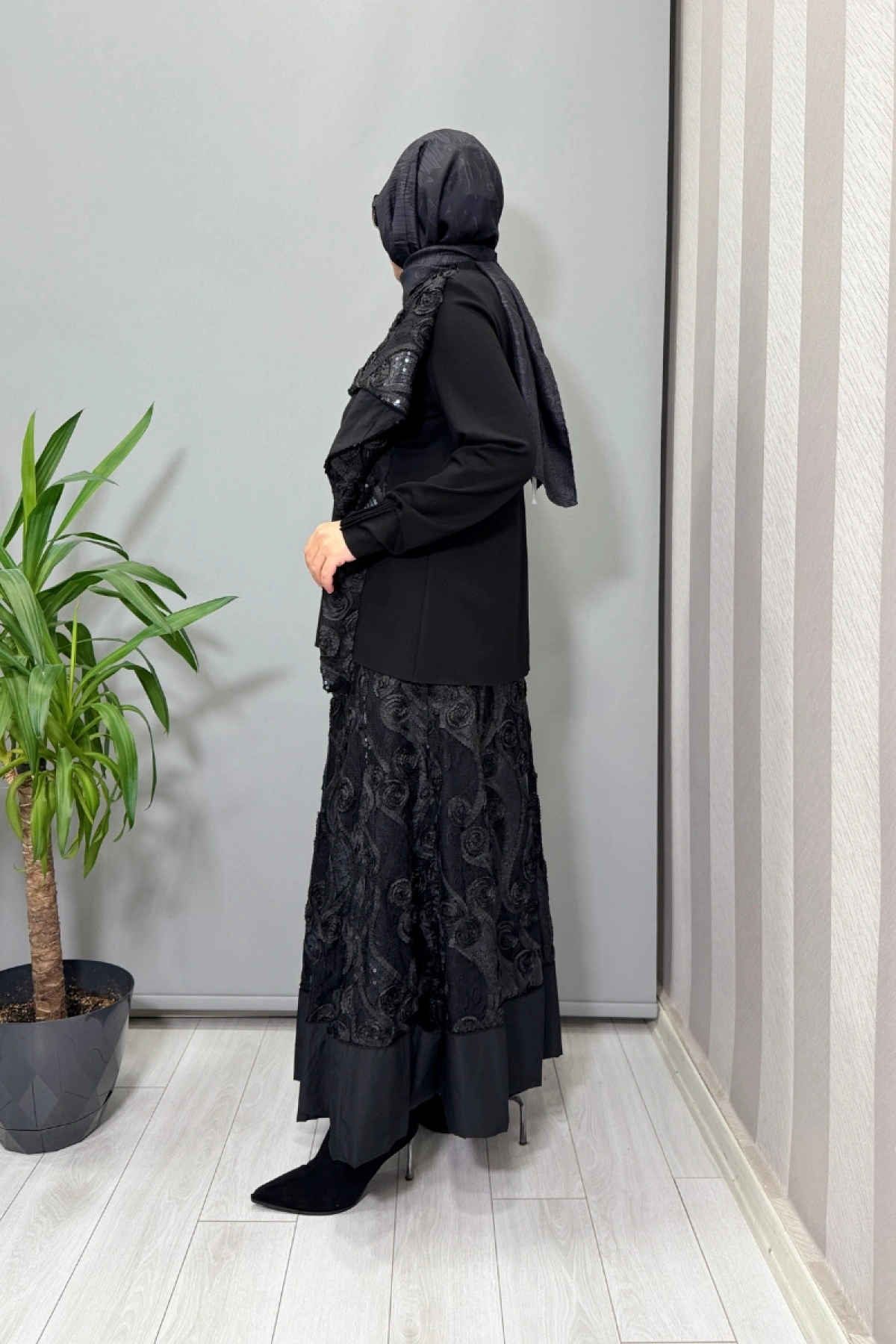 Misswhence Dantelli Etek Bluz Takım Siyah(Payetli) 38219