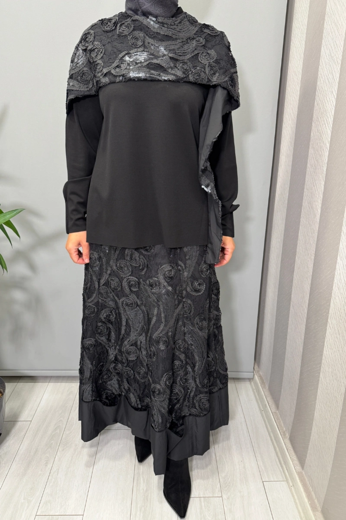 Misswhence Dantelli Etek Bluz Takım Siyah(Payetli) 38219