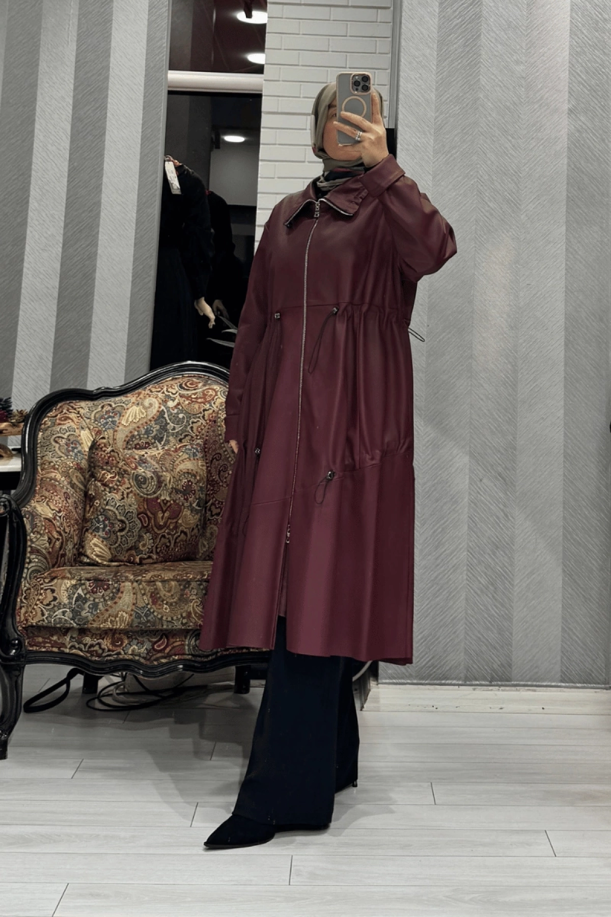 MissWhence جاكيت جلدي بورجوندي 36414