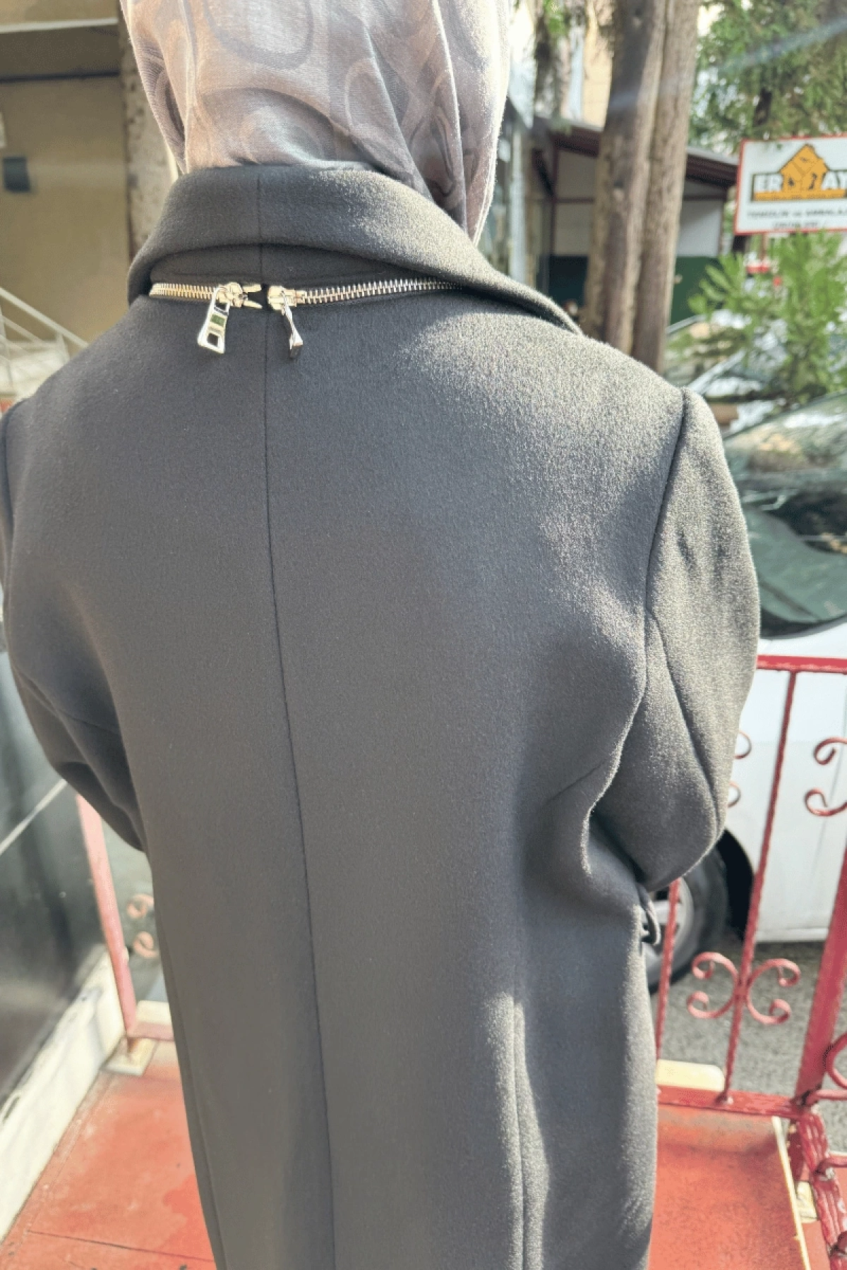 MissWhence Fermuar Detaylı Kemerli Kaşe Kap Siyah 36411