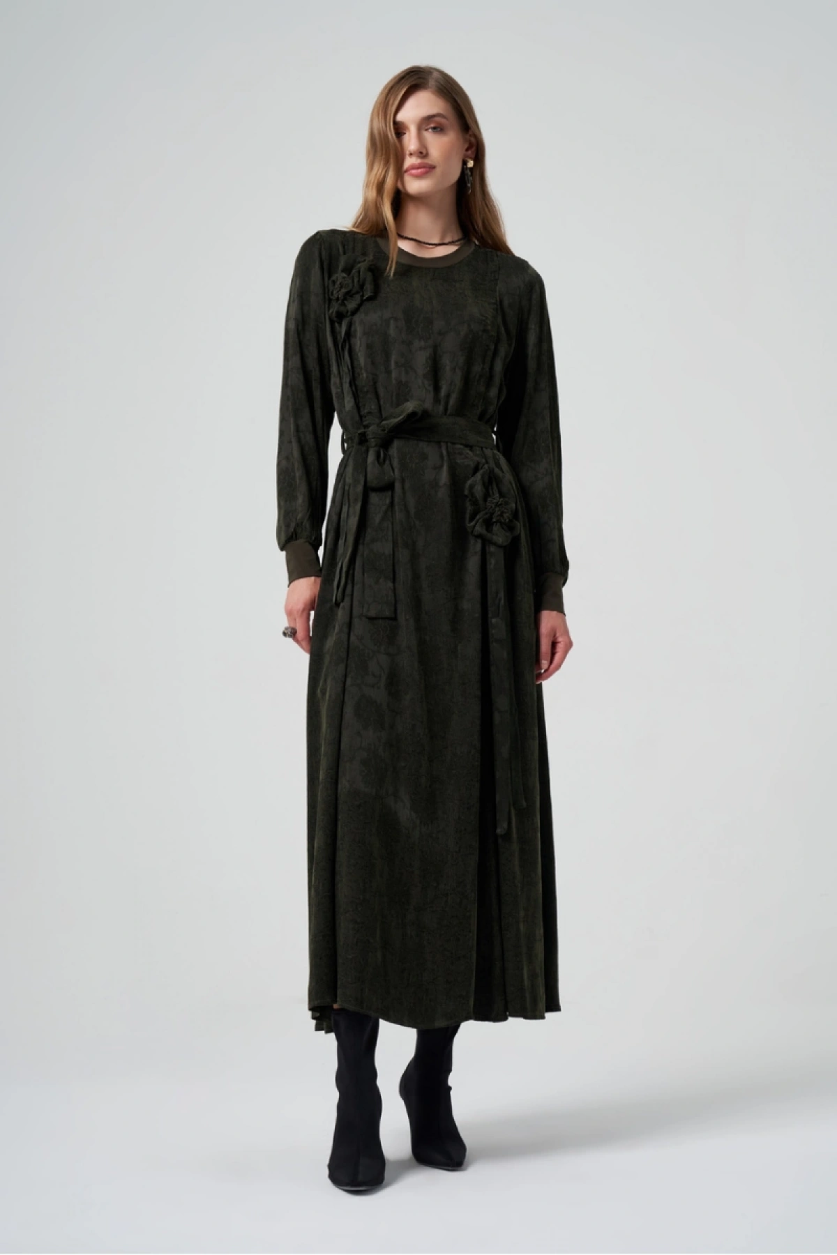 MissWhence Rose Detailed Silk Dress Green 36800