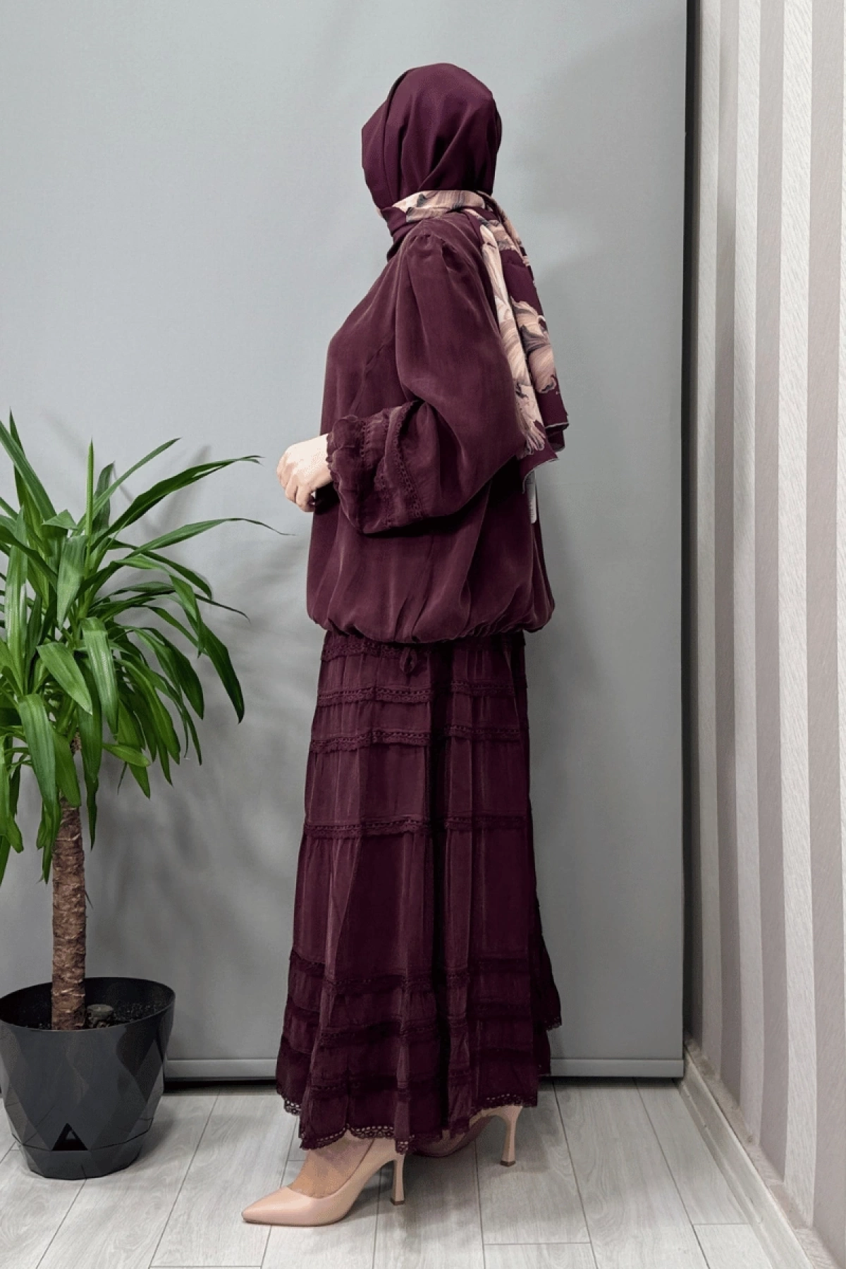 Misswhence Güpür Detaylı Bluz Etek Takım Bordo 37005