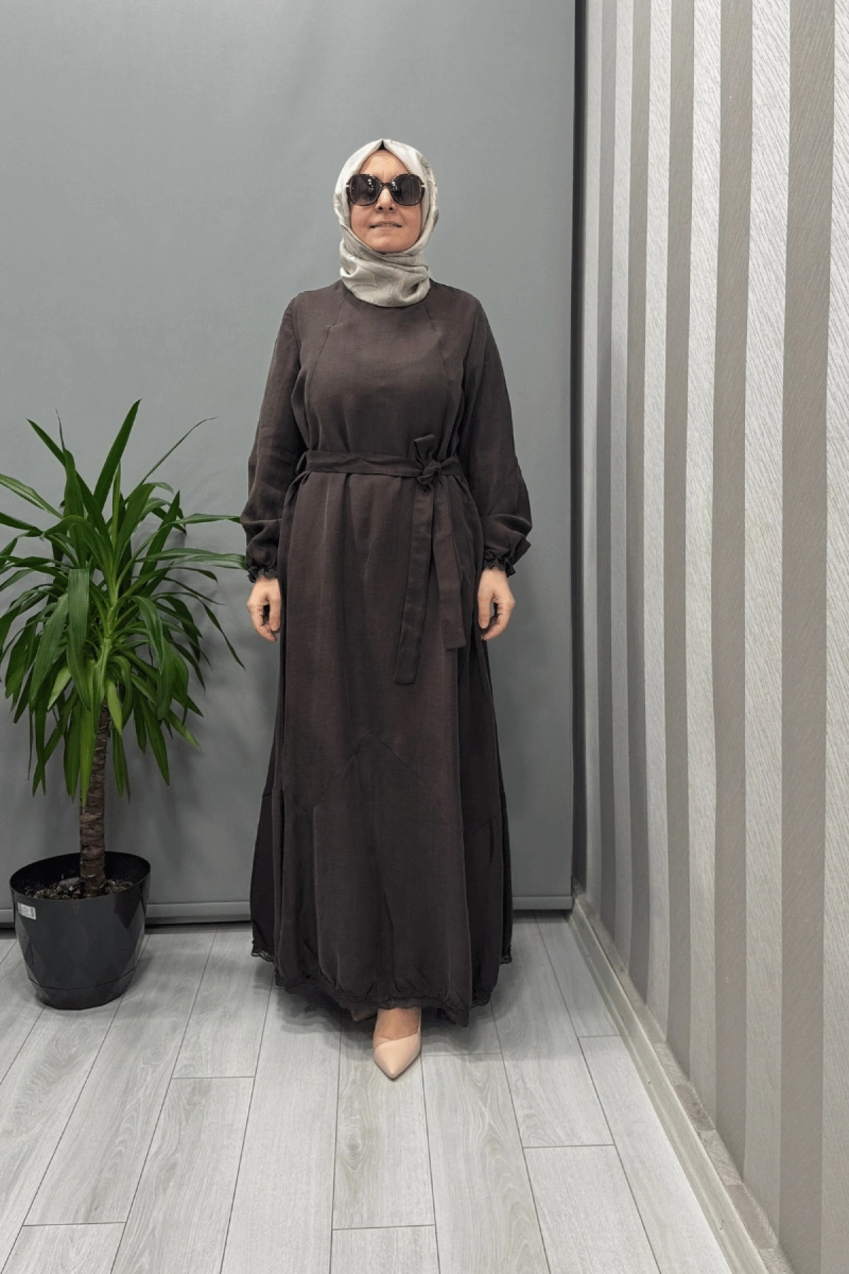 Misswhence Güpür Detaylı İpek Keten Elbise Kahve 37831
