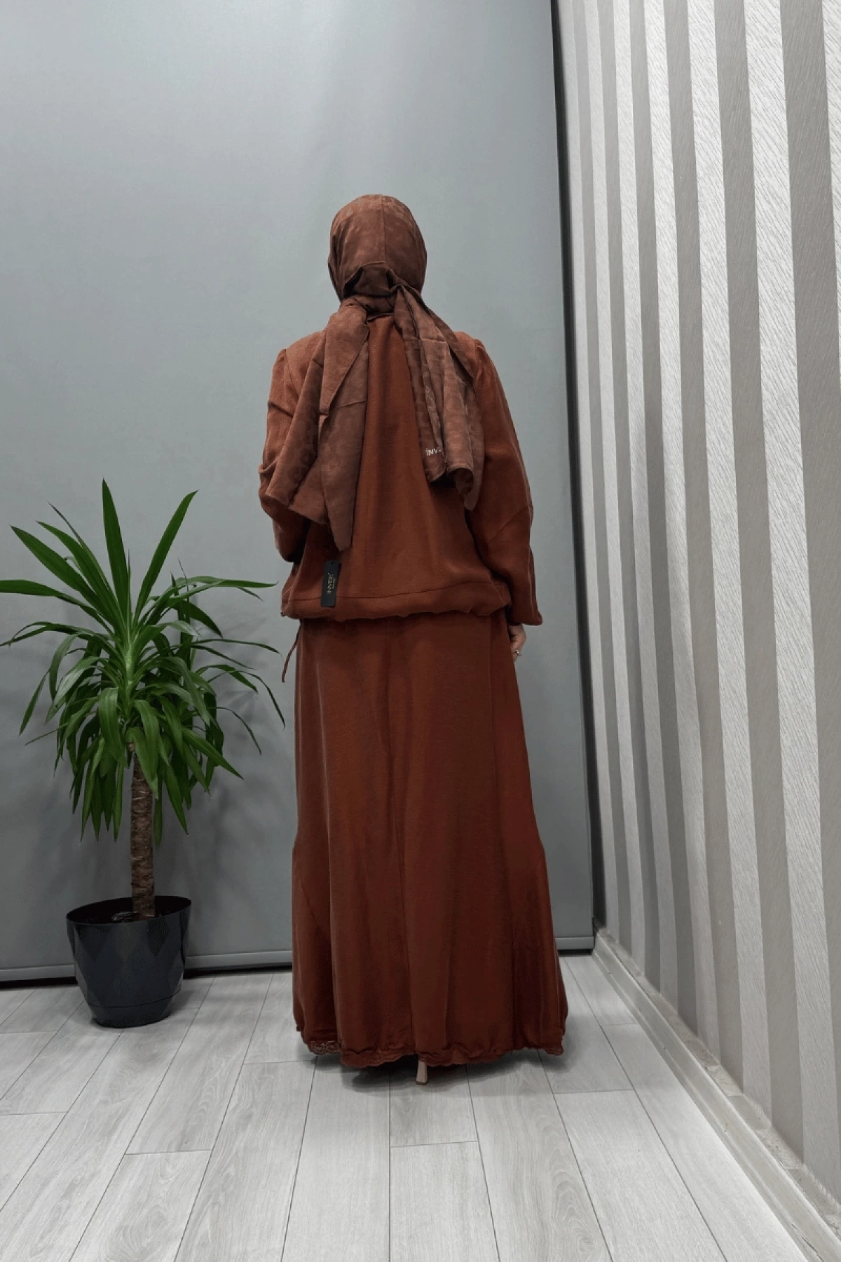Misswhence سِيْبِكْ كِتِنْ بلُوز إتِق تَكِم تُرُنْجُ 37000