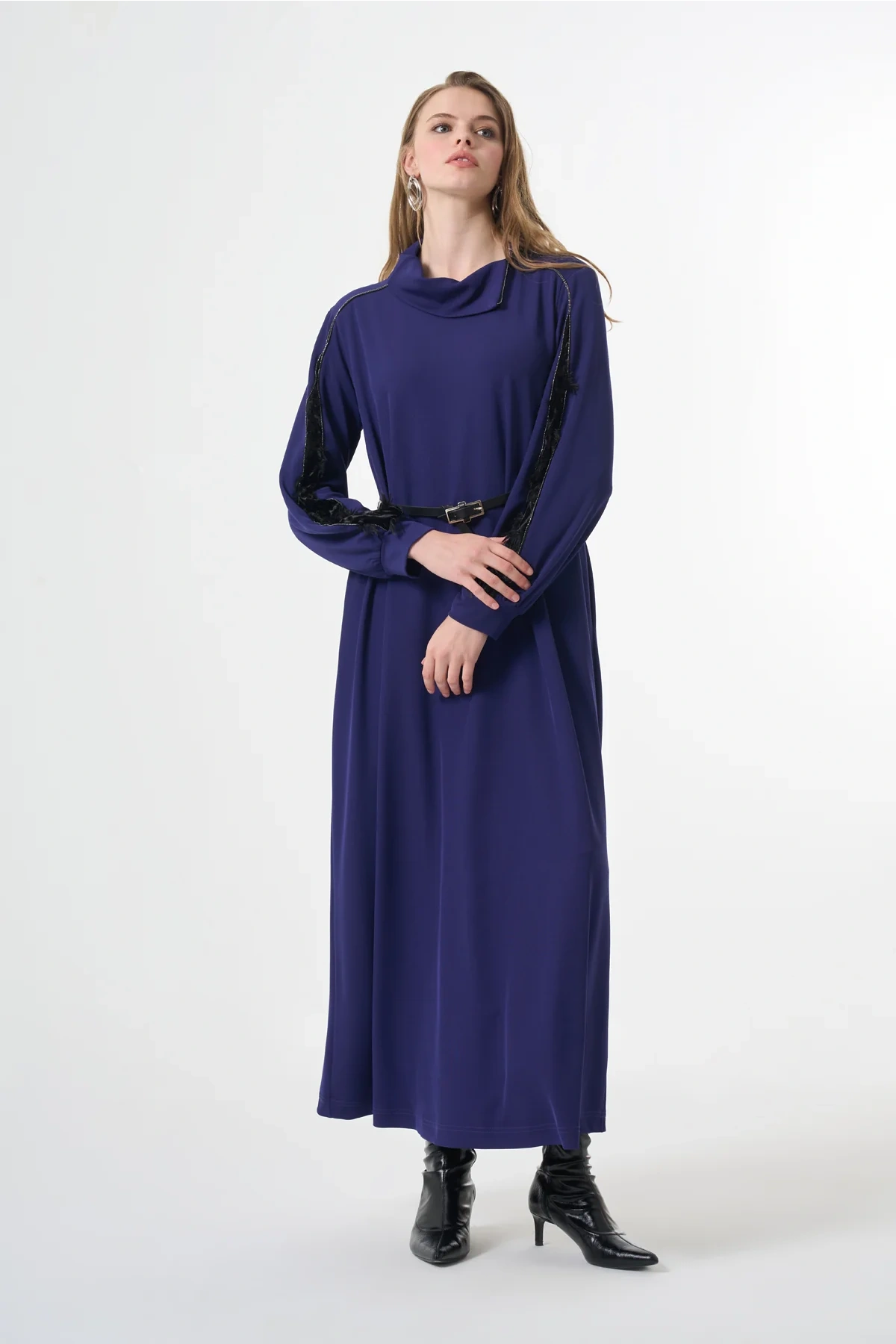 Misswhence Kadife Detaylı Elbise Saks 38800