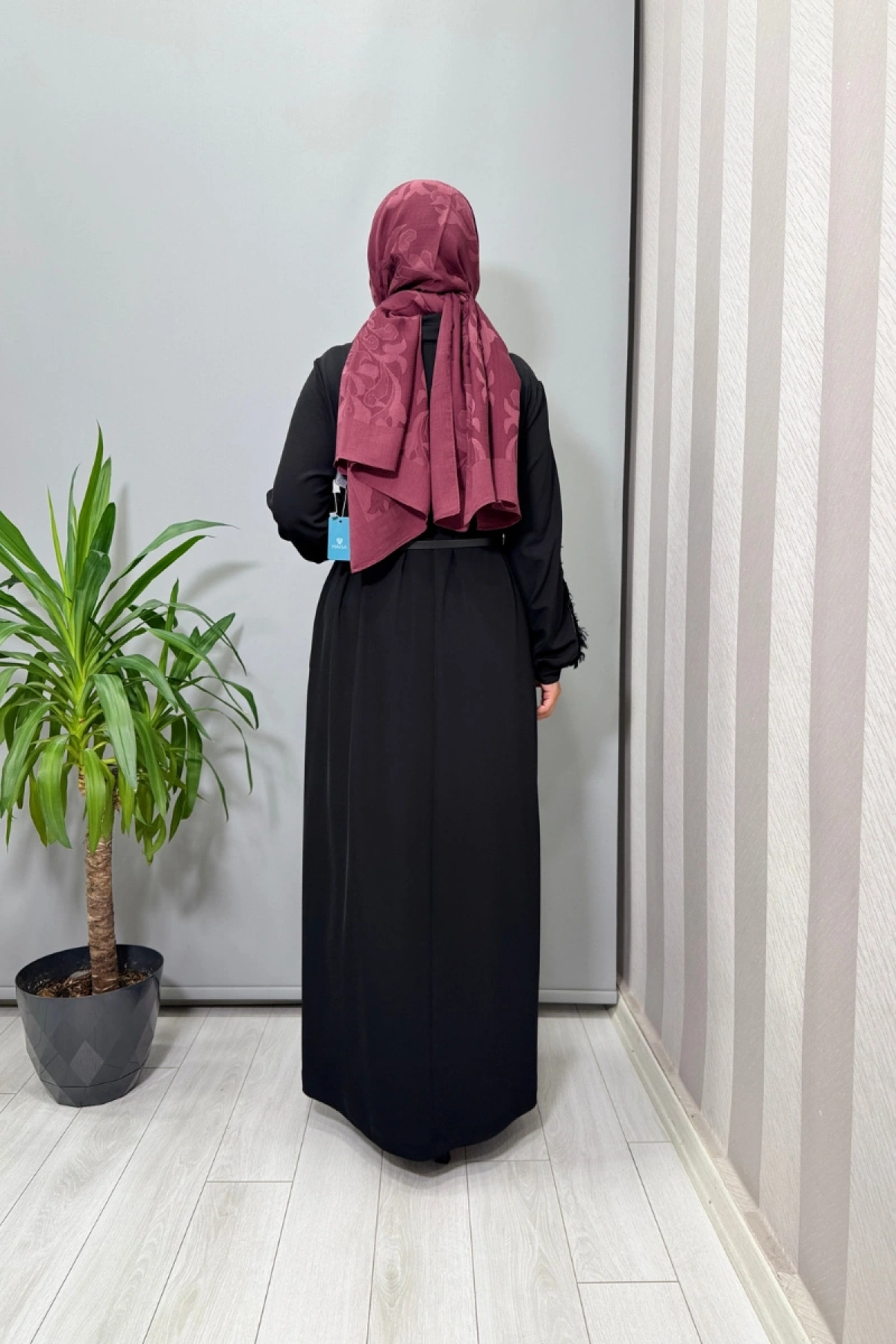 Misswhence Kadife Detaylı Elbise Siyah 38800