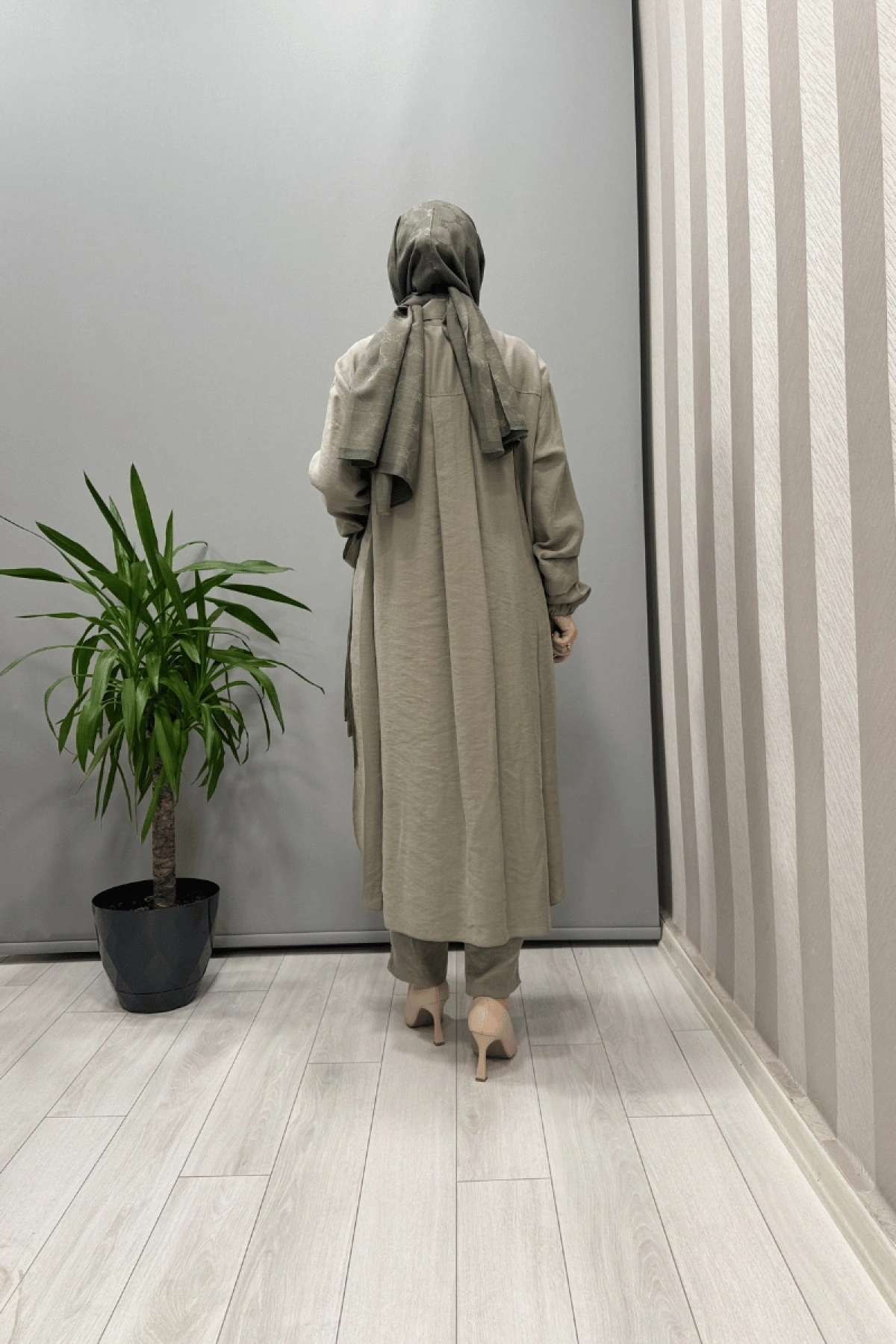 Misswhence Nakış Detaylı Gömlek Pantolon Takım Gri 37301