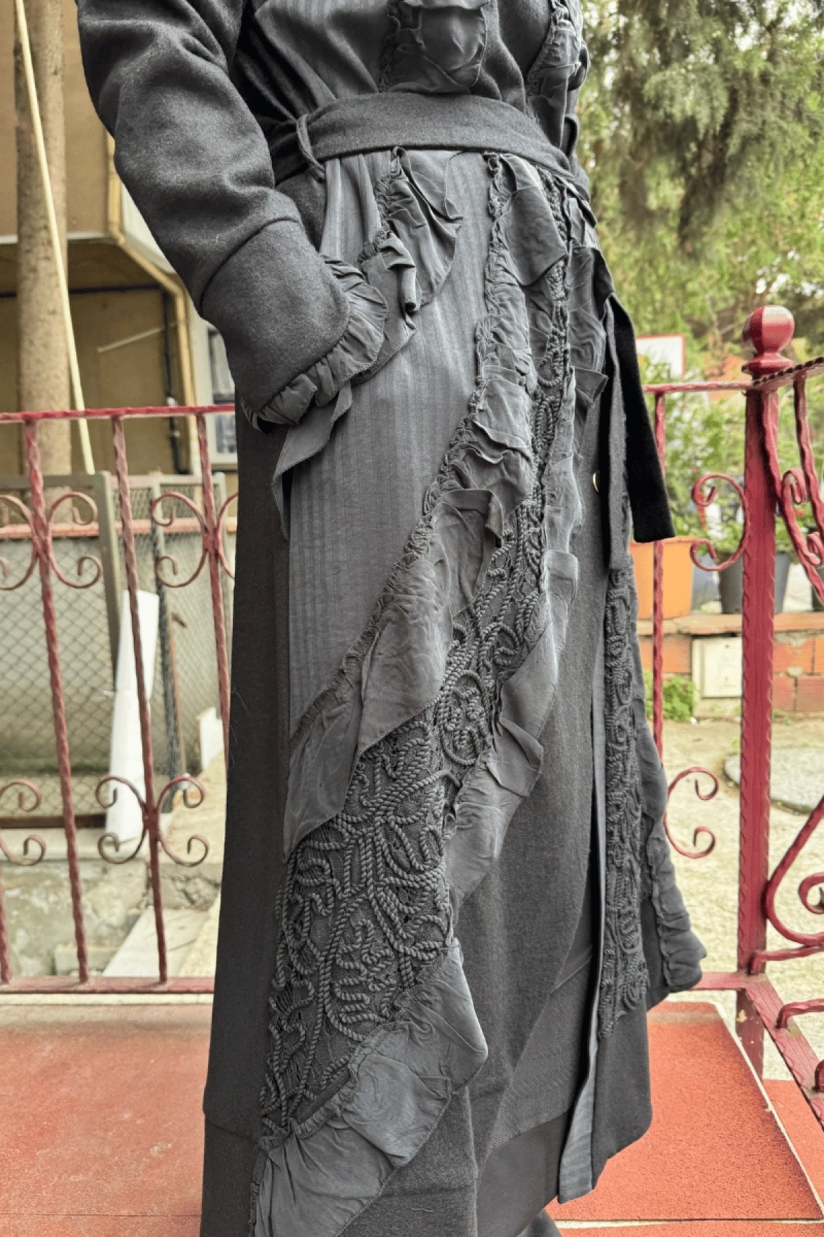 MissWhence Embroidered and Silk Flounce Detailed Felt Overcoat Black 36500