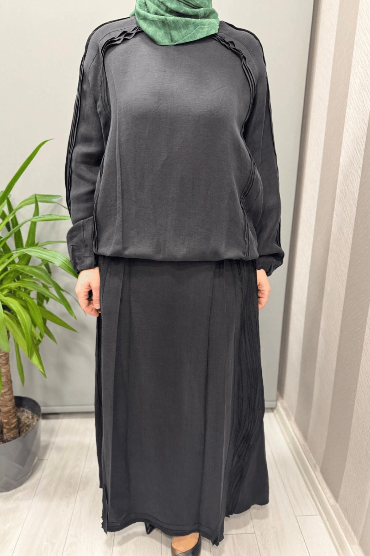 Misswhence Nervürlü İpek Keten Takım Siyah 37009