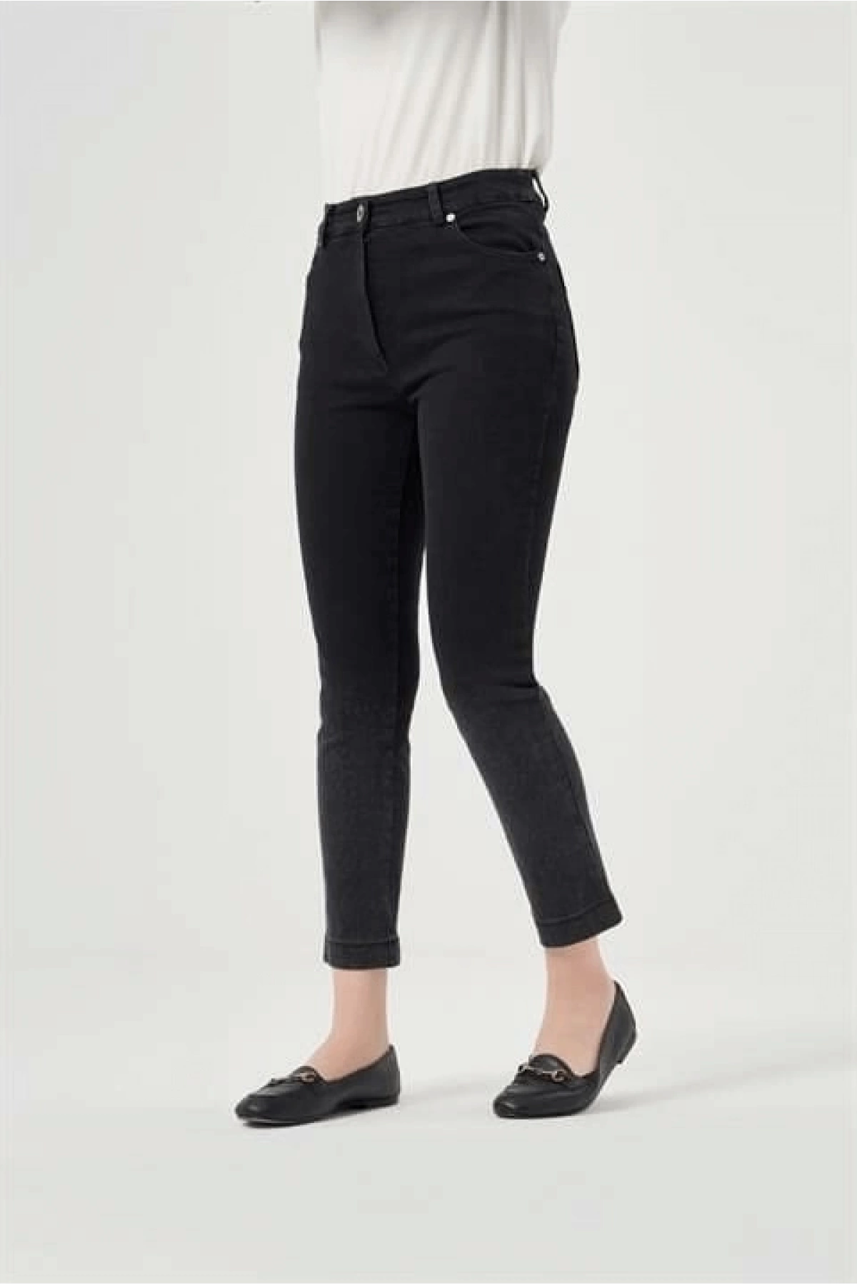 Misswhence Hem Embroidered Jeans 34104