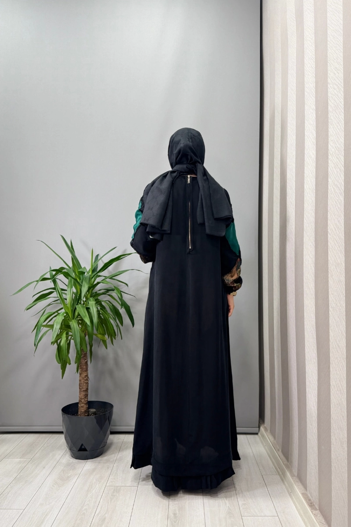 Misswhence Patchwork Detaylı Fularlı Elbise Siyah 37803