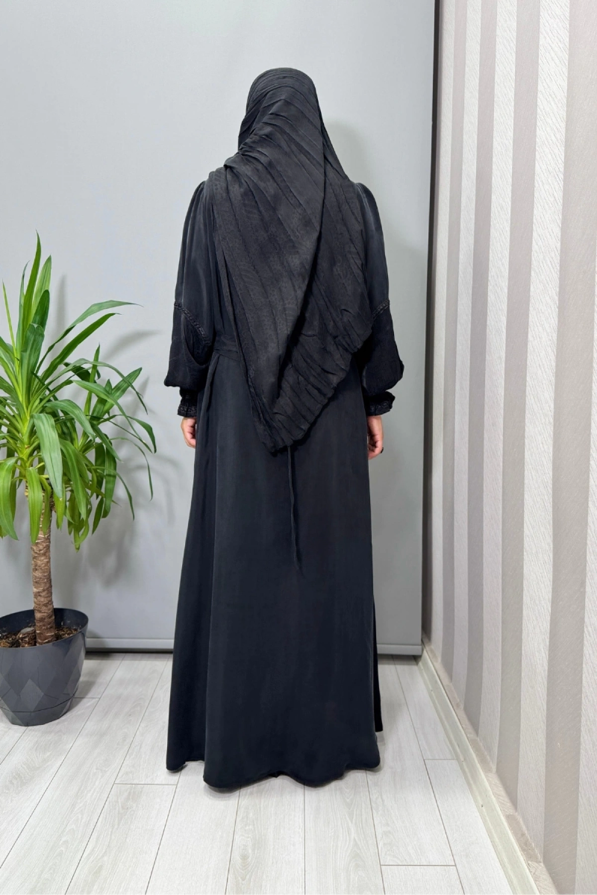 Misswhence Şal Detaylı Cupro İpek Elbise Siyah 38818