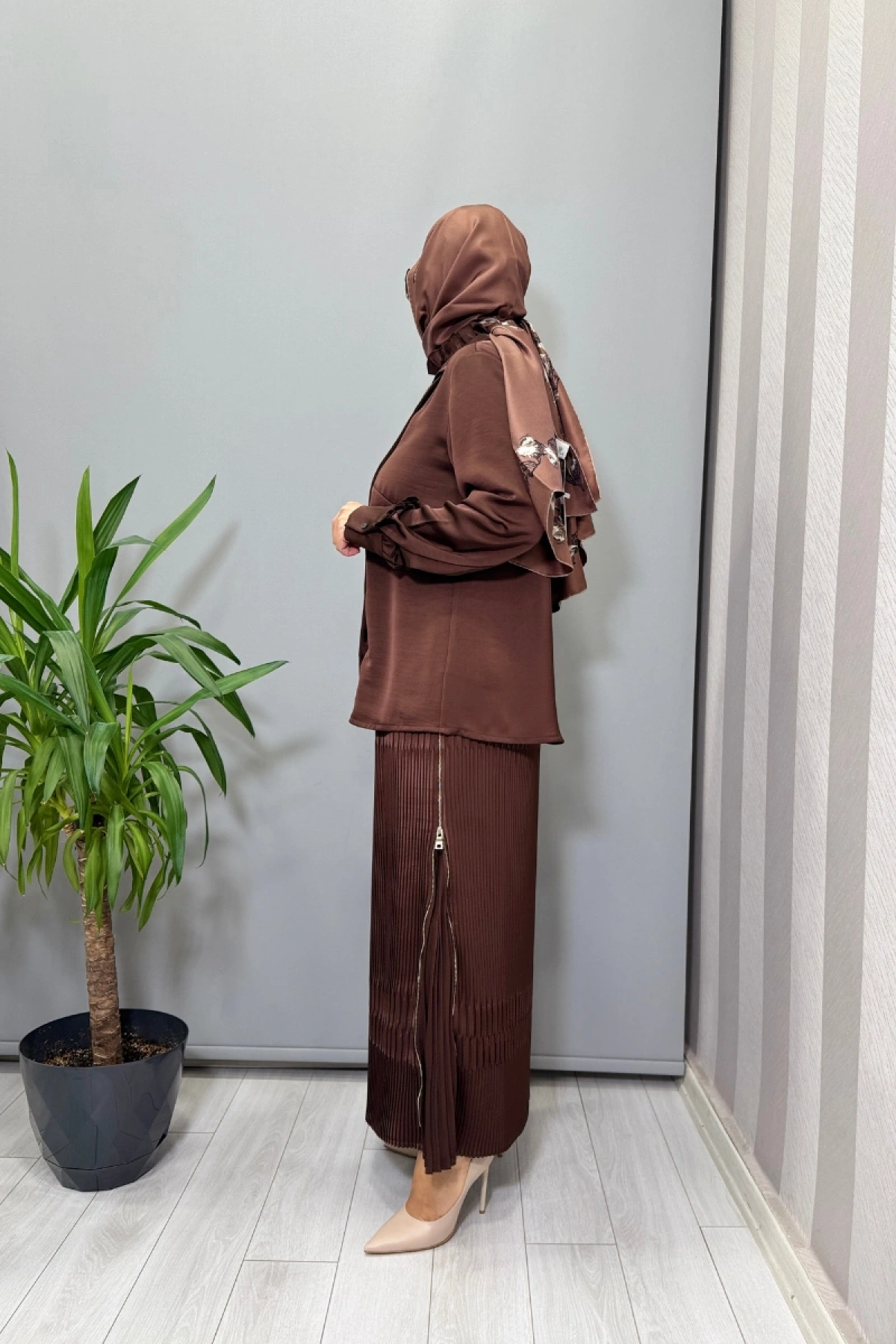 Misswhence Saten Pliseli Etek Takım Kahve 38015