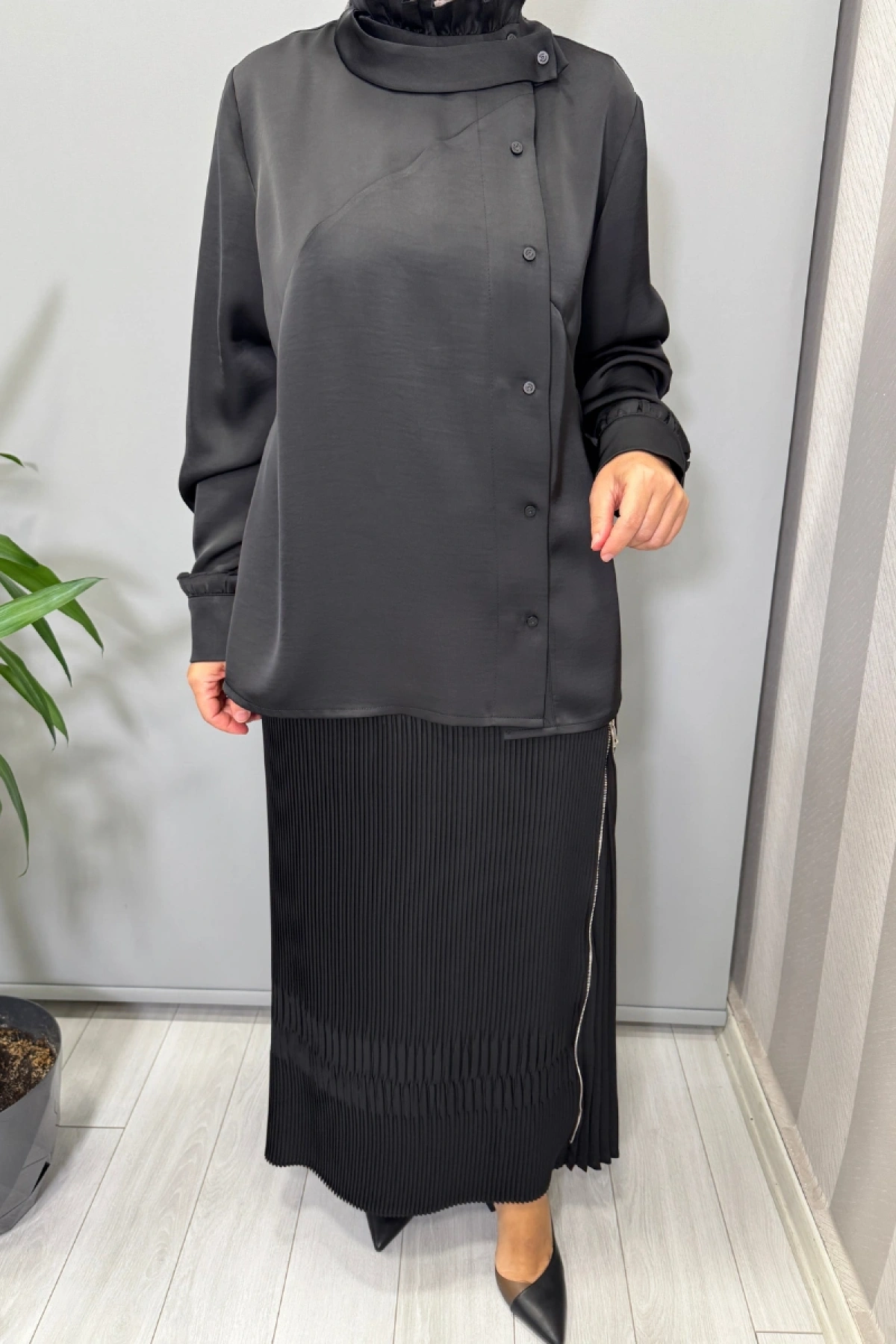 Misswhence Saten Pliseli Etek Takım Siyah 38015