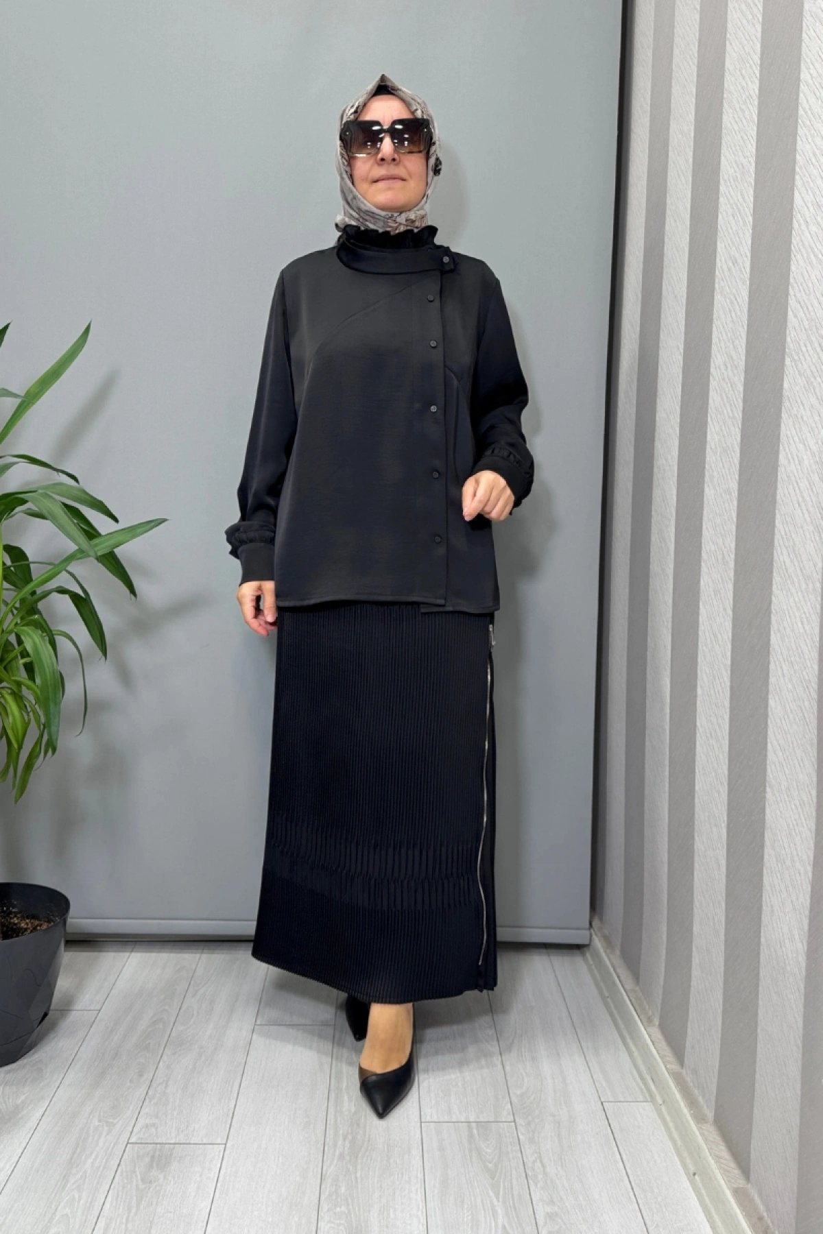 Misswhence Saten Pliseli Etek Takım Siyah 38015