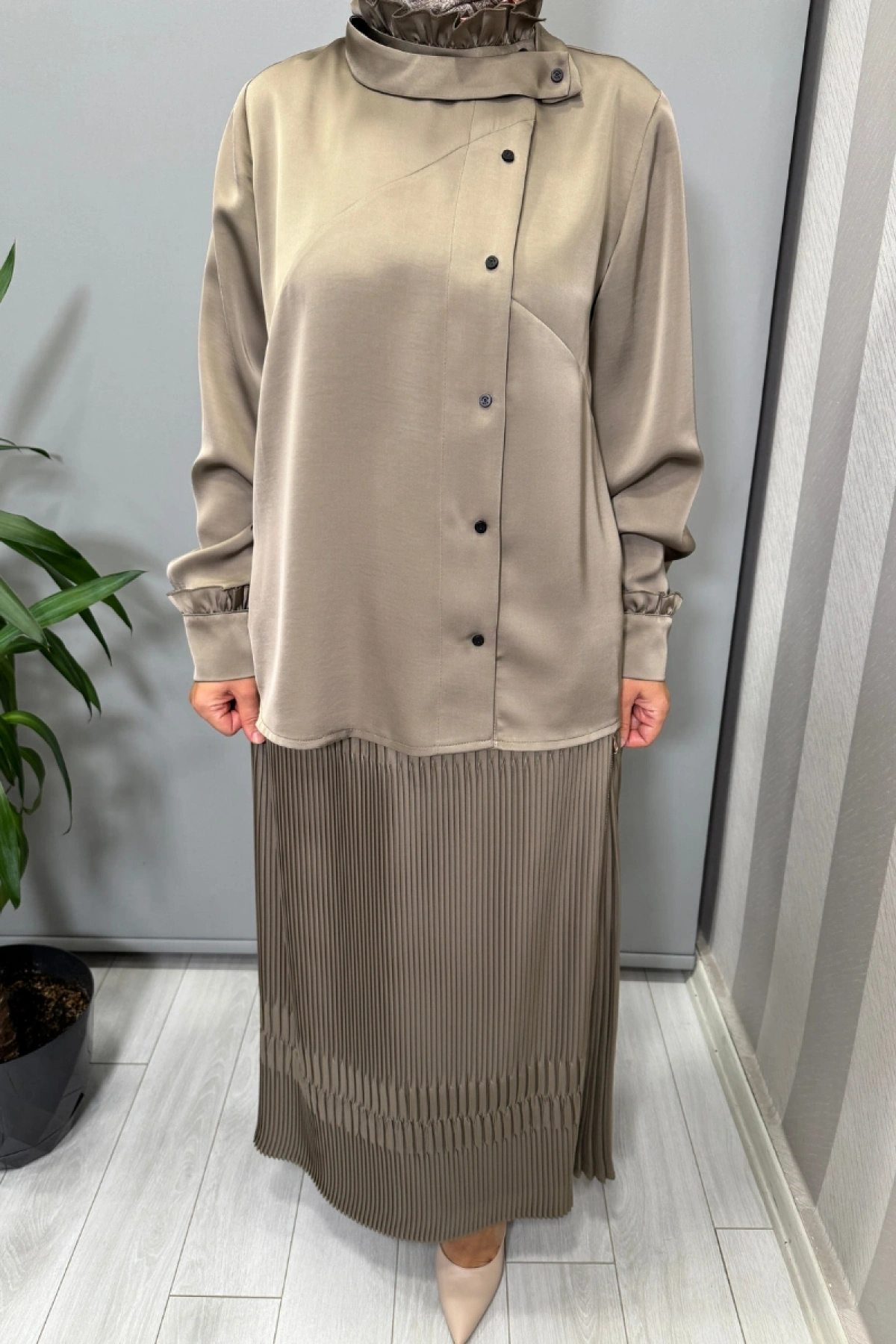 Misswhence Saten Pliseli Etek Takım Vizon 38015