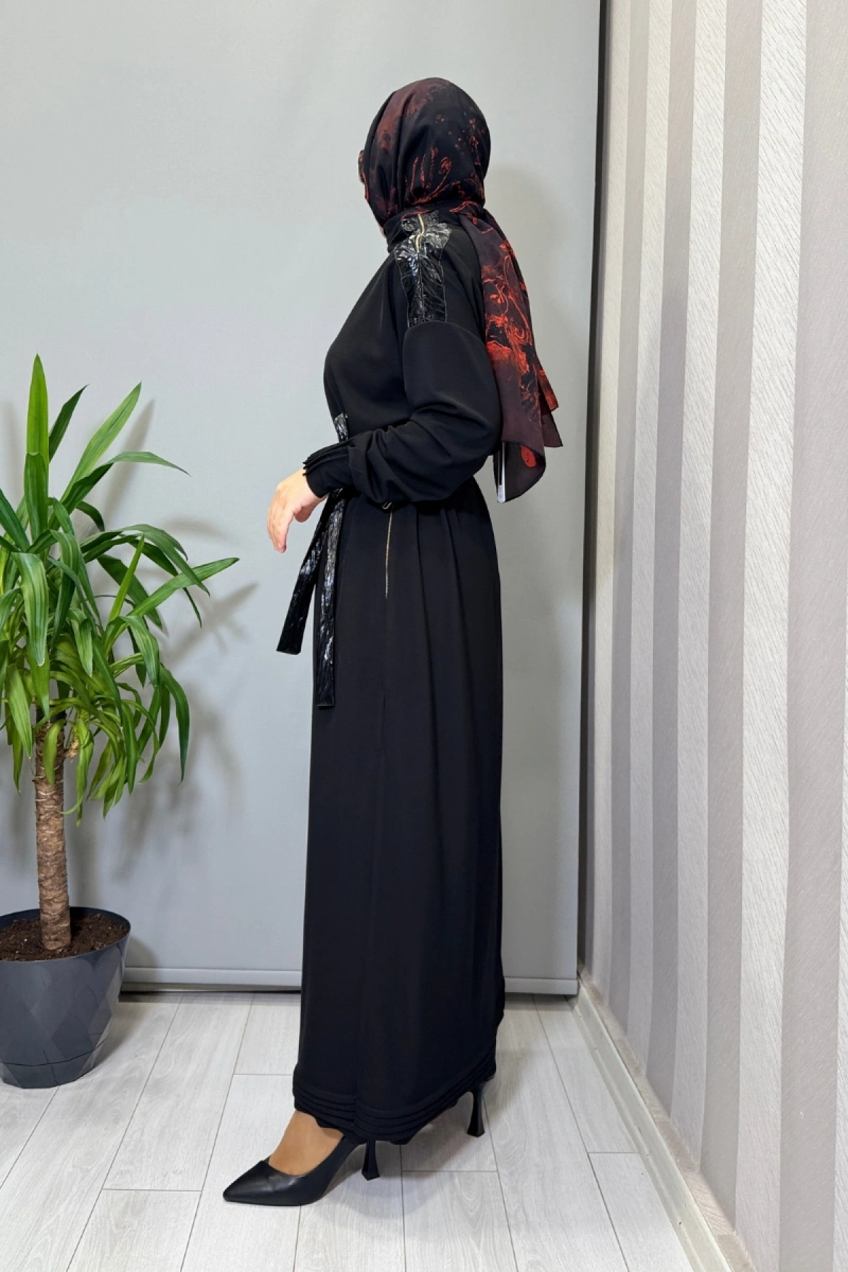 Misswhence Yaka ve Cep Fermuar Detaylı Örme Elbise Siyah 38822