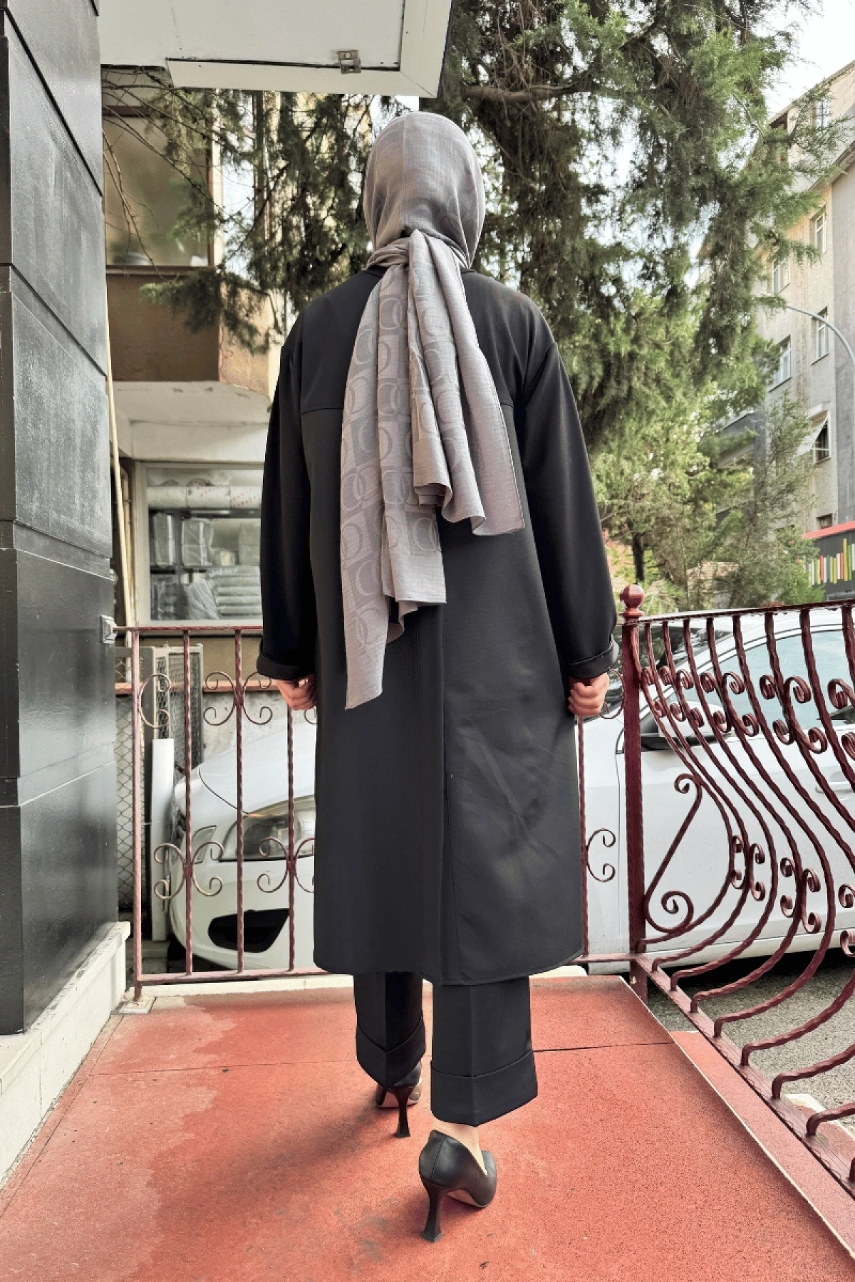 MissWhence Zımbalı Yıldız Detaylı Cepli Tunik Siyah 36001