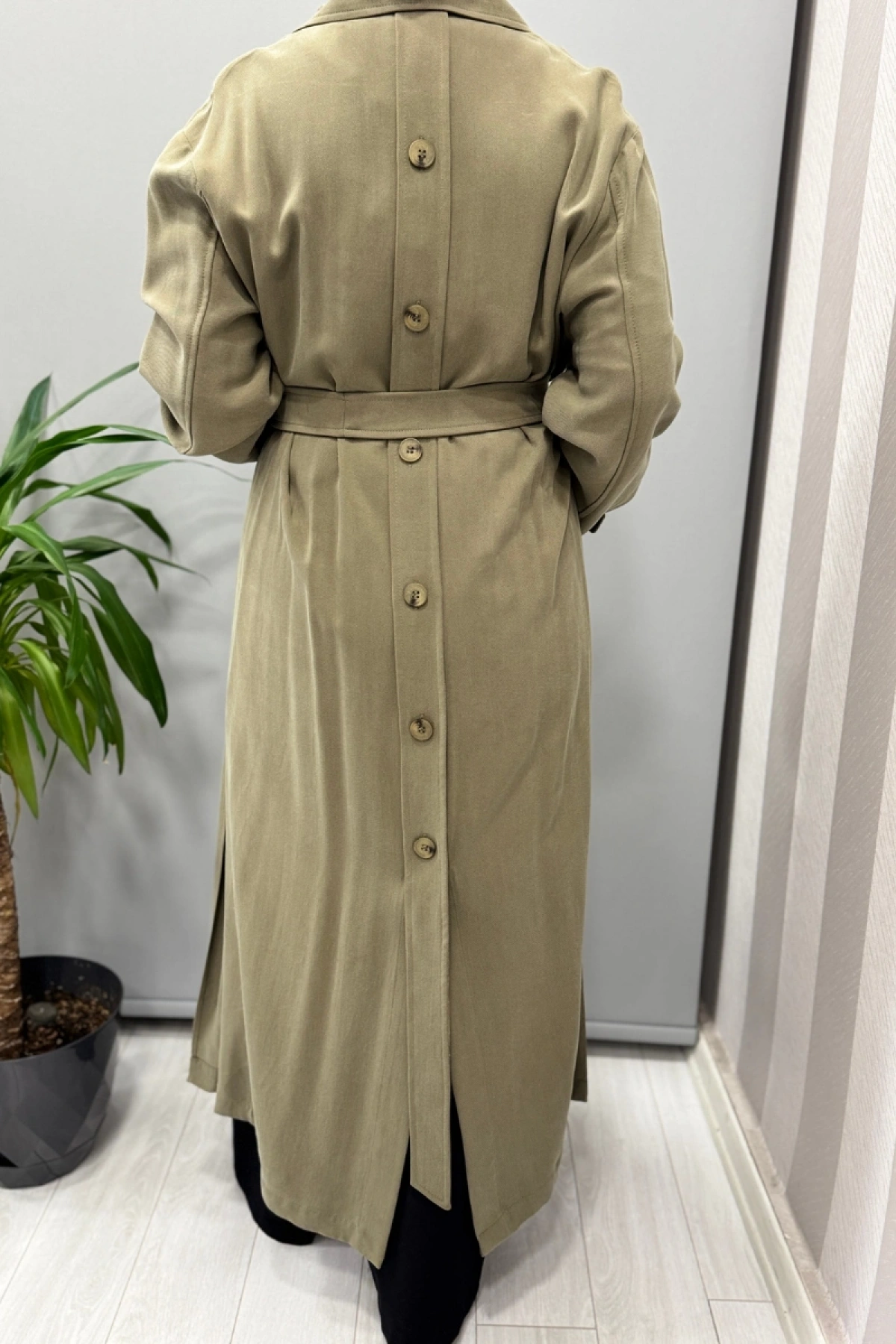 QOOQ Galya Trench Haki 25SS617