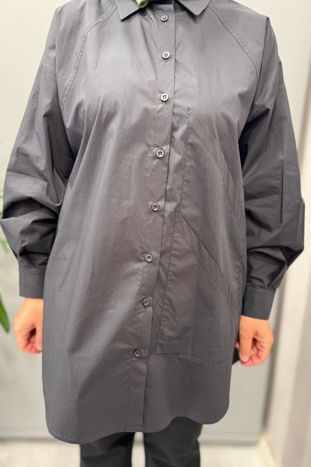 QOOQ Poplin Gömlek Siyah 25SS204