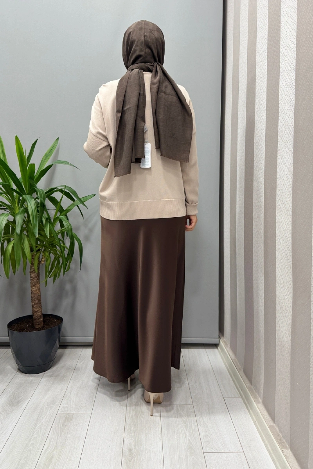 Sentez Luna Saten Volanlı Etek Kahve 5457