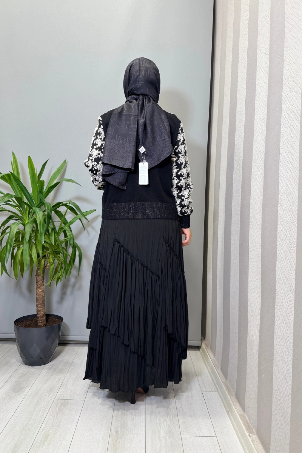 Sentez Vioala Parçalı Kırıştırma Etek Siyah 5475