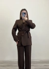 ÖNDEN BAĞLAMALI BLAZER TAKIM