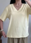 V YAKA BASIC T-SHIRT
