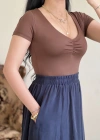 ÖN BÜZGÜLÜ V YAKA CROP
