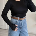 PARMAK GEÇMELİ YUVARLAK YAKA BODY