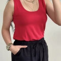 KARE YAKA GENİŞ ATLET