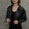 KISA KEMERLİ DERİ CEKET