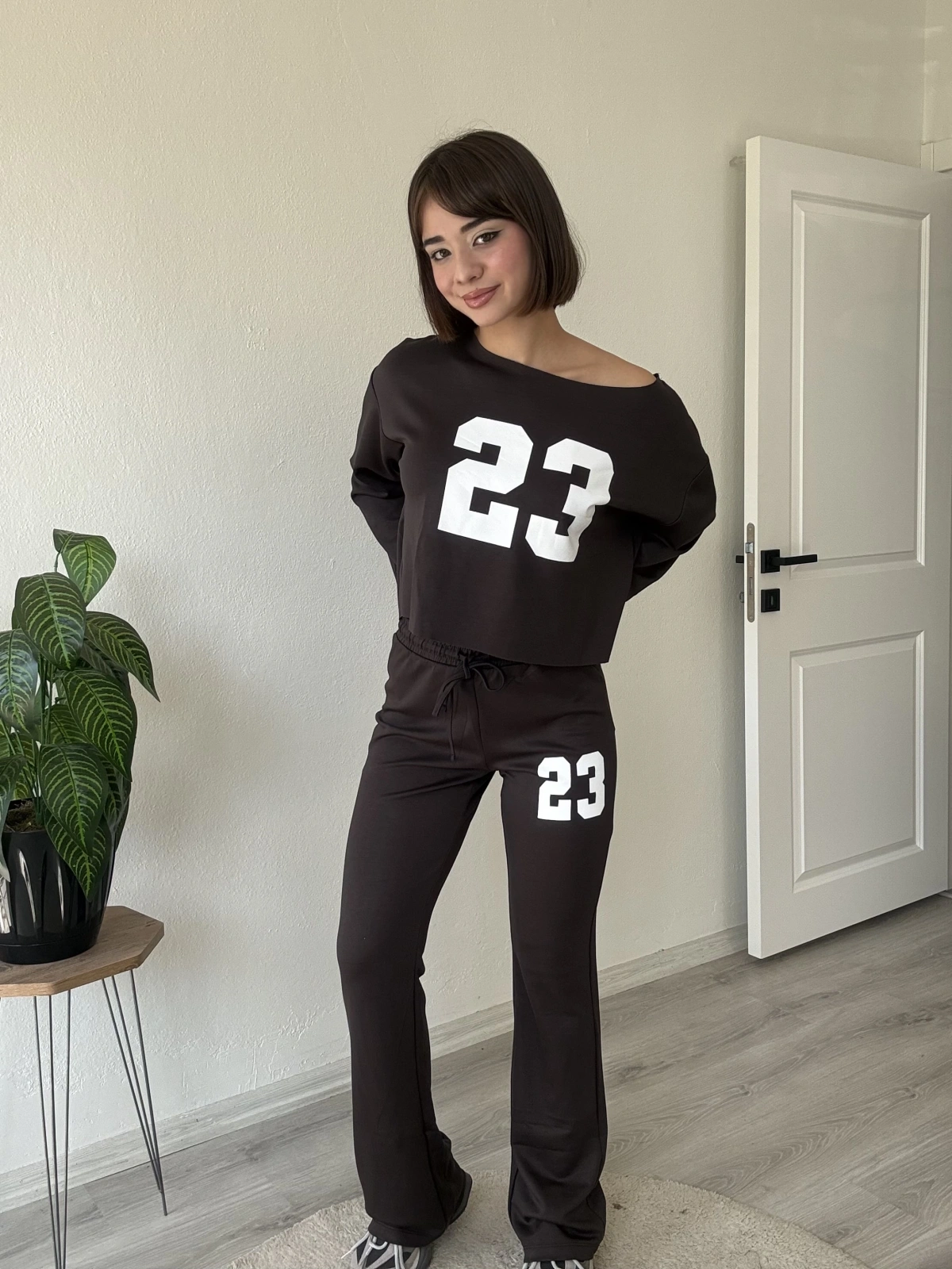23 BASKILI KAYIK YAKA TAKIM