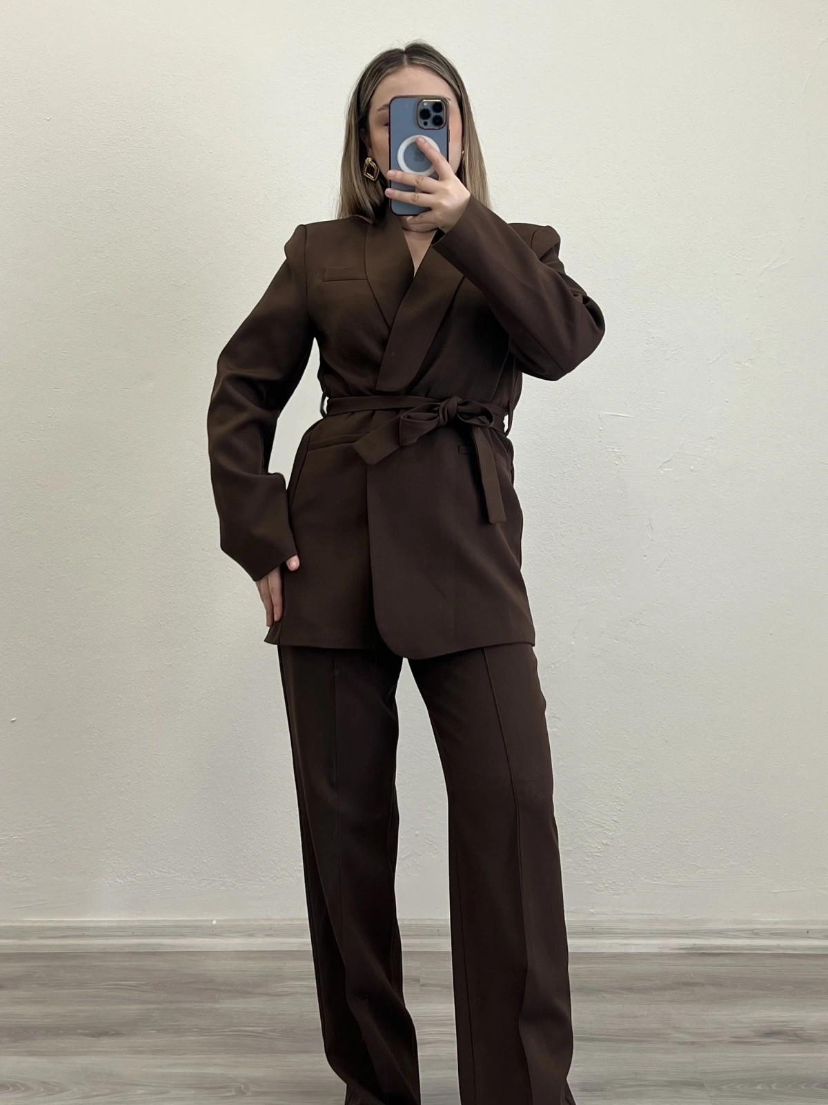 ÖNDEN BAĞLAMALI BLAZER TAKIM