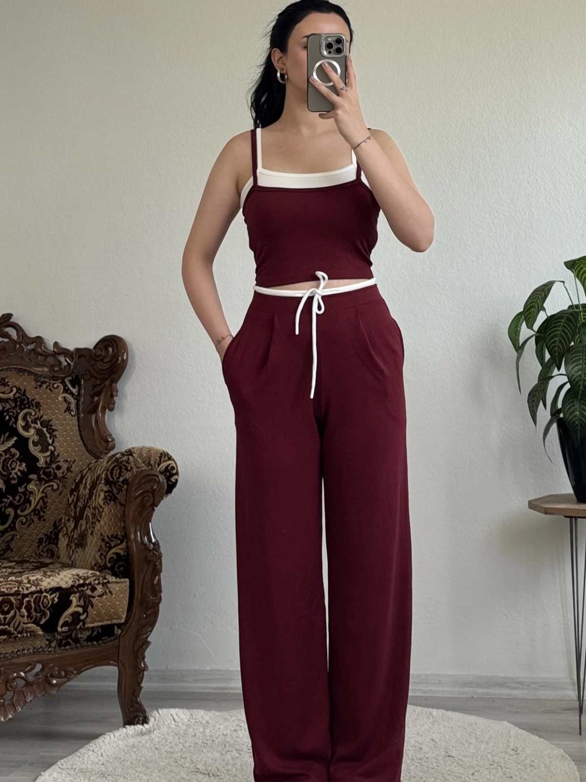 KEMER DETEYLI CROP TAKIM