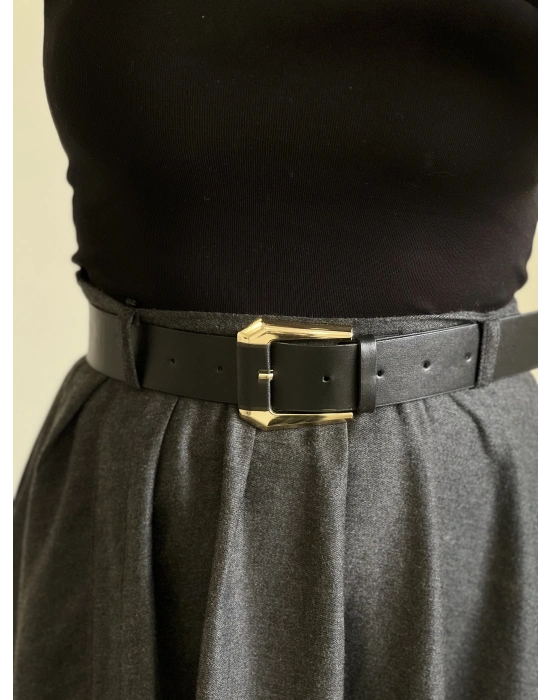 KEMERLİ YIRTMAÇ DETAYLI UZUN ETEK