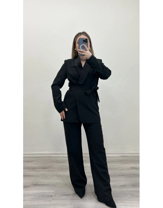 ÖNDEN BAĞLAMALI BLAZER TAKIM