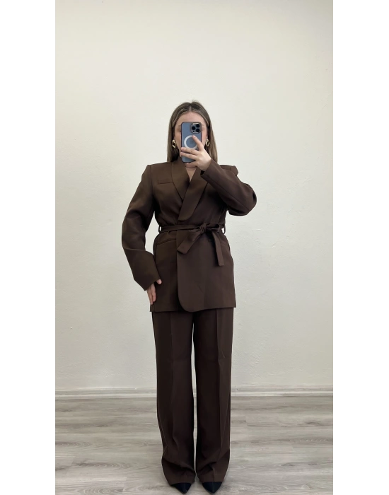 ÖNDEN BAĞLAMALI BLAZER TAKIM