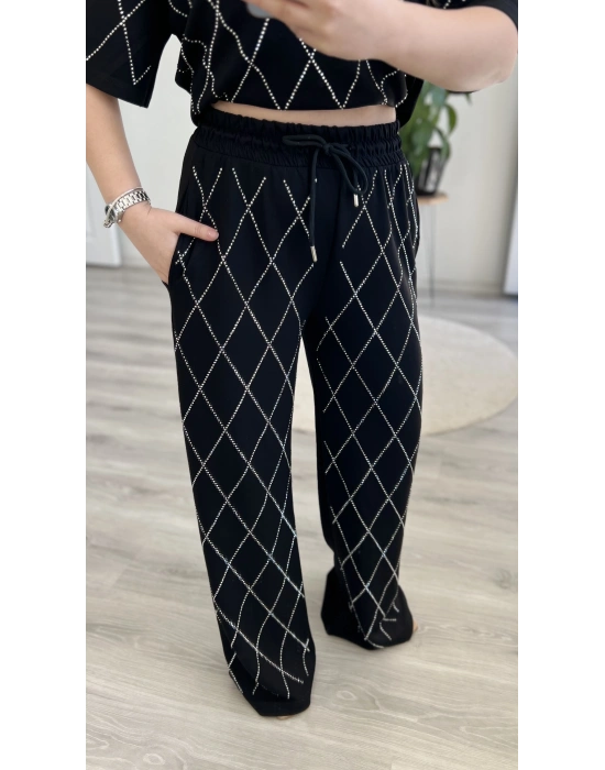 TAŞLI BAKLAVA DESENLİ TAKIM