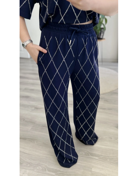 TAŞLI BAKLAVA DESENLİ TAKIM