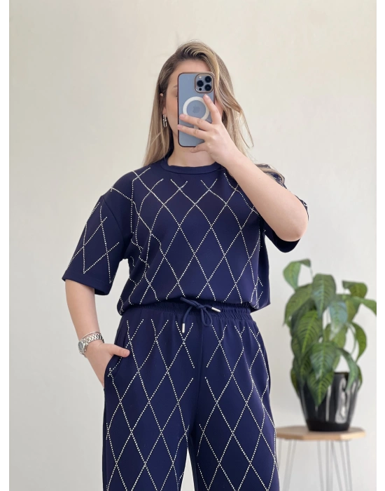 TAŞLI BAKLAVA DESENLİ TAKIM