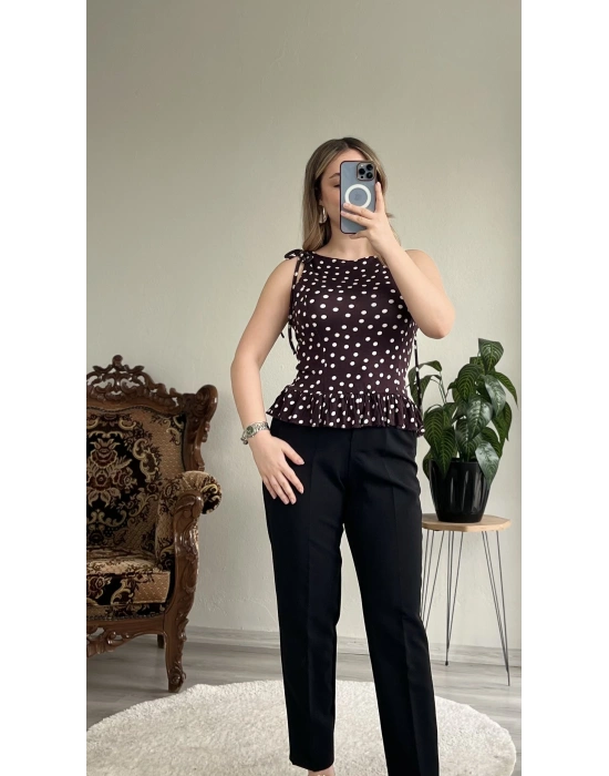 PUANTİYELİ OMUZDAN BAĞLAMALI BLUZ