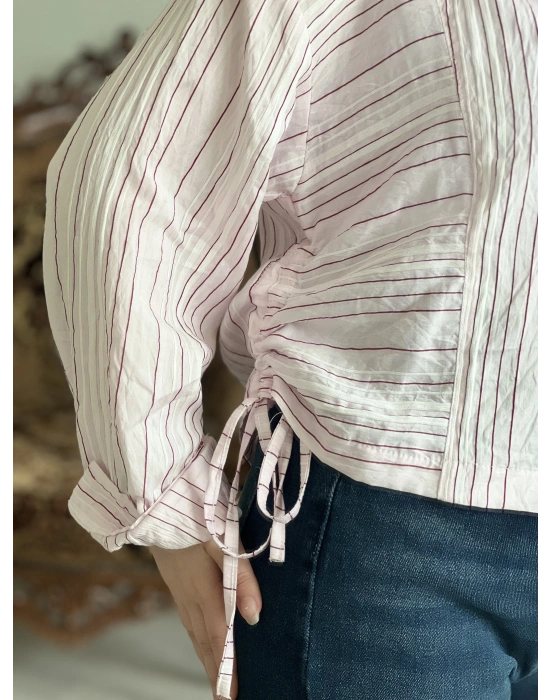 ÇİZGİLİ YANDAN BÜZGÜLÜ GÖMLEK