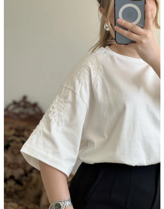 NAKIŞLI T-SHIRT